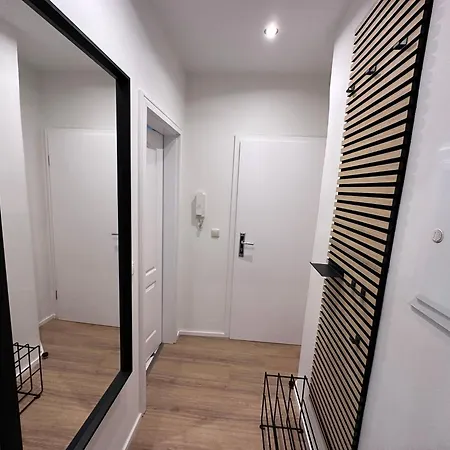 アパート - Dschungel - Modern, Ruhig Und Familienfreundlich, Gratis W-lan *