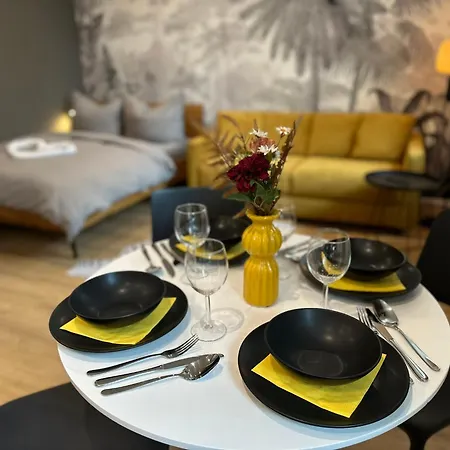 - Dschungel - Modern, Ruhig Und Familienfreundlich, Gratis W-lan