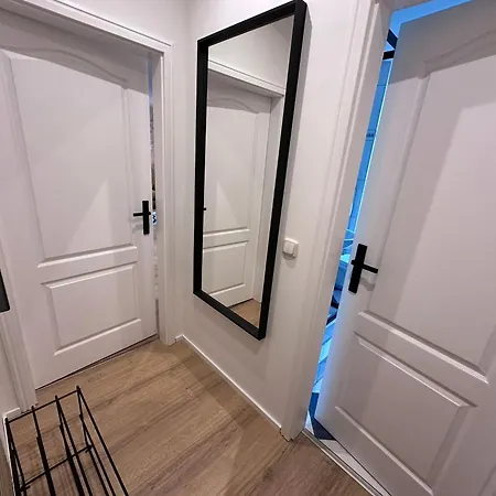 アパート - Dschungel - Modern, Ruhig Und Familienfreundlich, Gratis W-lan *