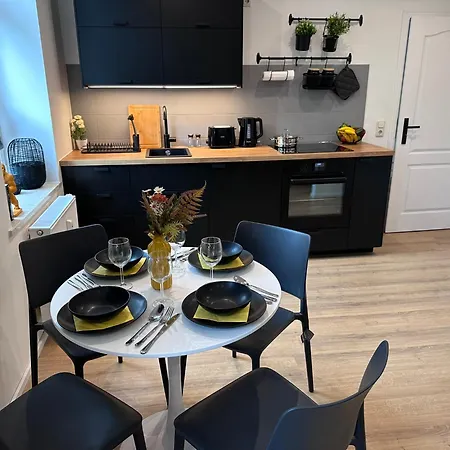 アパート - Dschungel - Modern, Ruhig Und Familienfreundlich, Gratis W-lan *