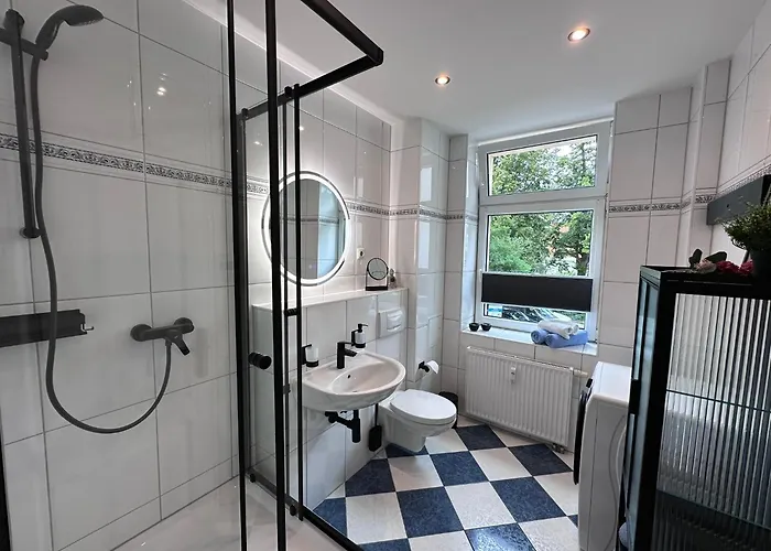 Apartment - Dschungel - Modern, Ruhig Und Familienfreundlich, Gratis W-lan *