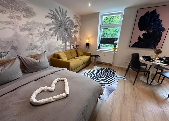 - Dschungel - Modern, Ruhig Und Familienfreundlich, Gratis W-lan *